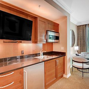 Amethyst Studio Suite Mgm Signature Strip View Balcony